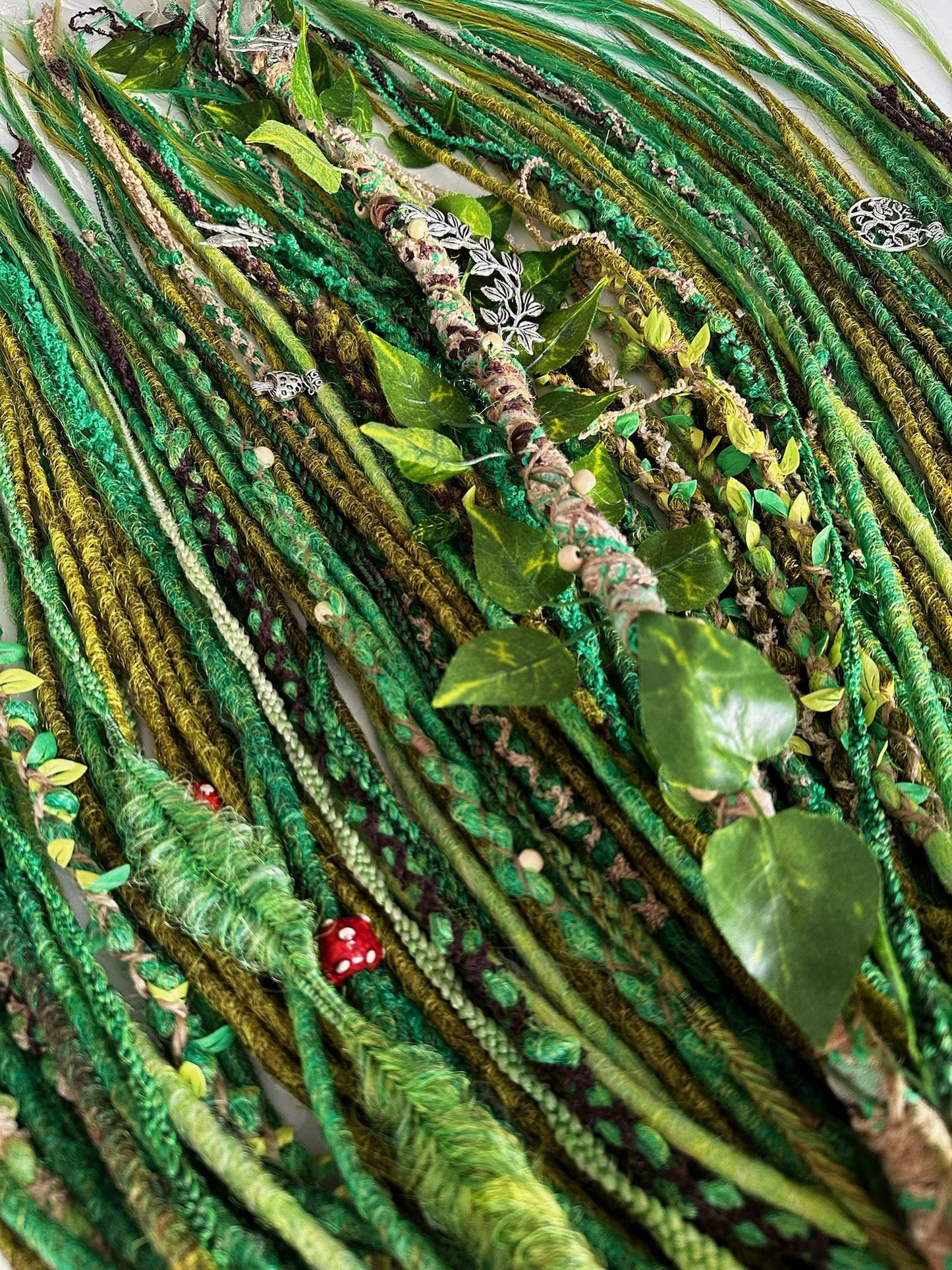 Mushroom Queen Dreads Full Set – Forest Witch Green Dreadlocks