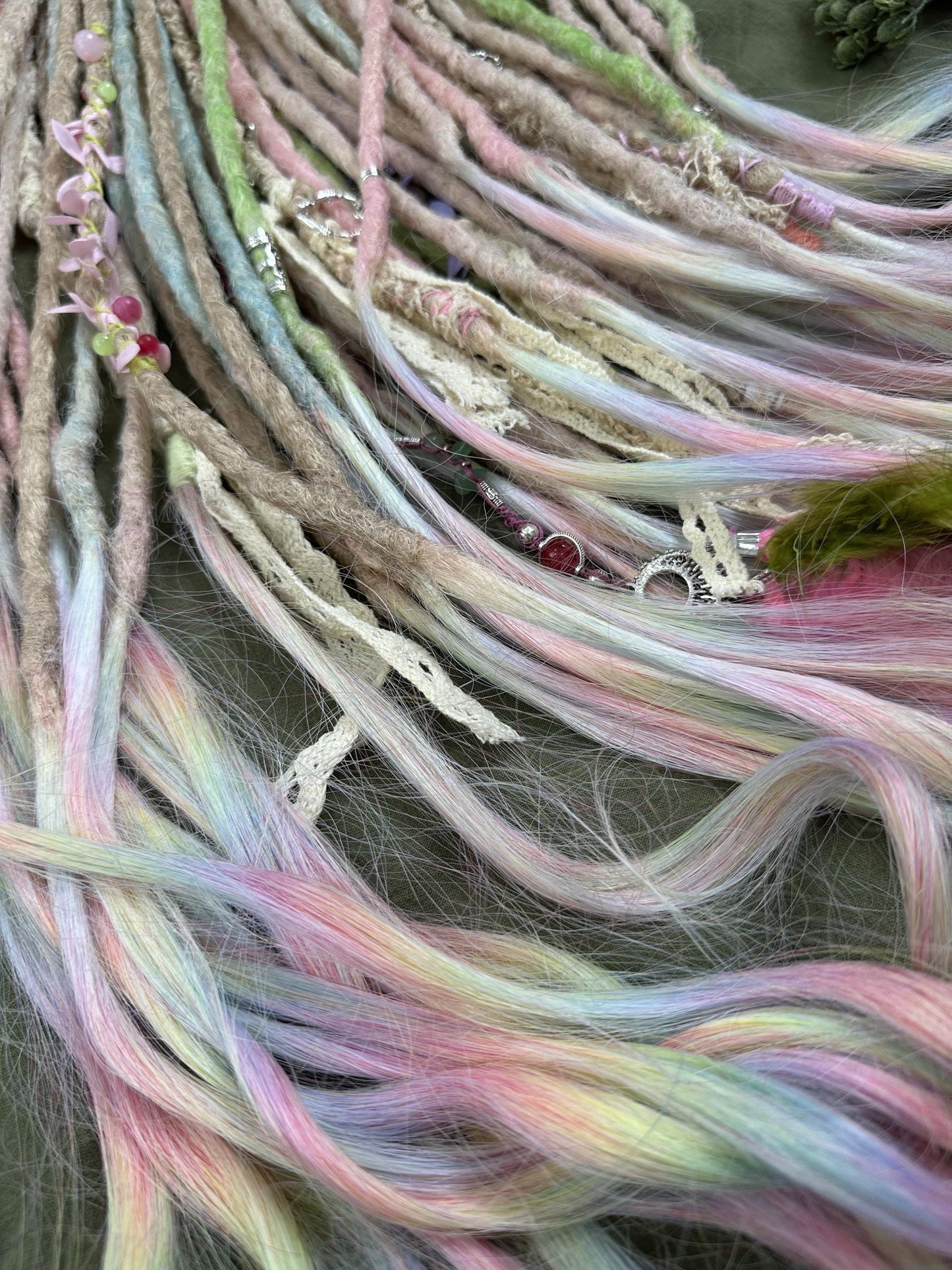 Unicorn Pastel Dreads Full Set | 70 SE Rainbow Curly Ends 85 cm